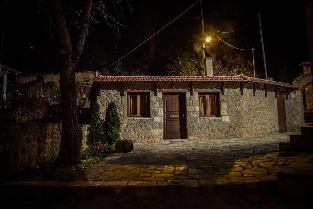 Paliokastro Guesthouse Kato Sinikia Trikalon Exterior foto